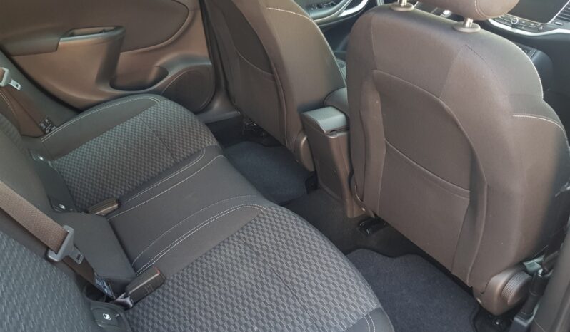 Opel Astra 1.6 CDTI full