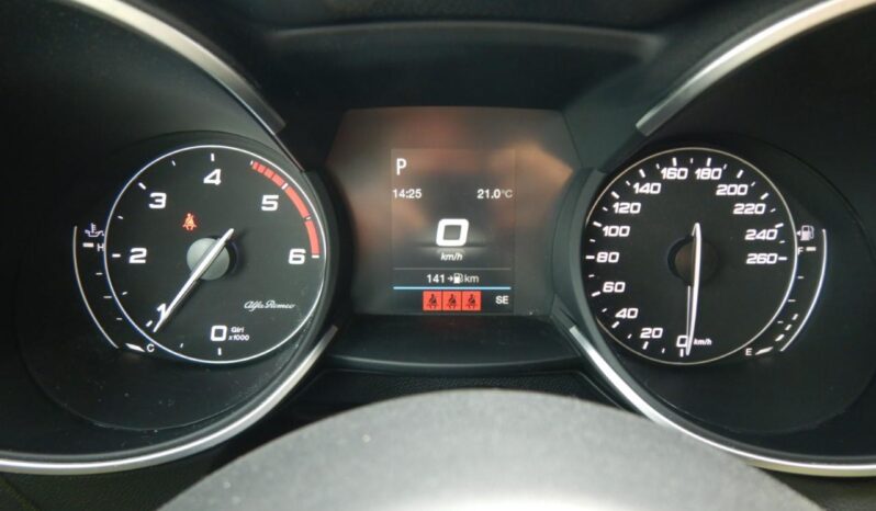 Alfa Romeo Stelvio Q4 2.2TD/AT8 Business full