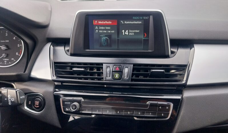 BMW 218d Gran Tourer 2.0d full