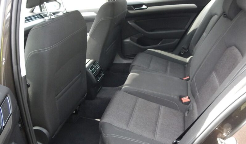 VW Passat SW 1.6 TDI DSG Bussiness full