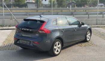 Volvo V40 D2 2.0d 2018. full
