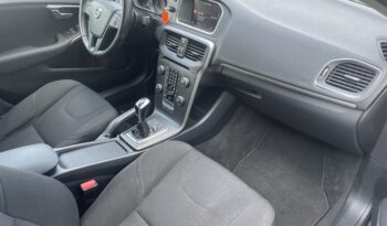 Volvo V40 D2 2.0d 2018. full