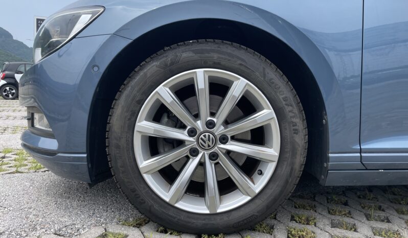 VW Passat SW 1.6 TDI DSG Business 2018. full