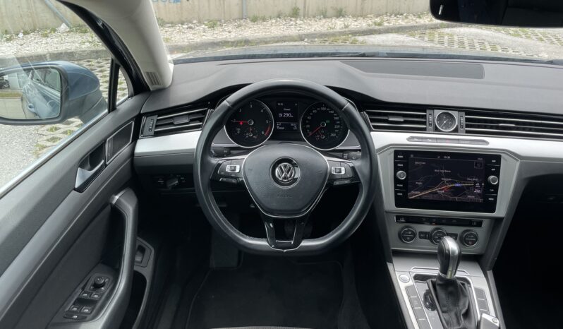 VW Passat SW 1.6 TDI DSG Business 2018. full