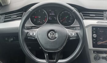 VW Passat SW 1.6 TDI DSG Business 2018. full