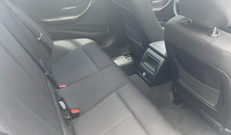 BMW 320d Wagon Automatik xDrive Panorama 2018. full