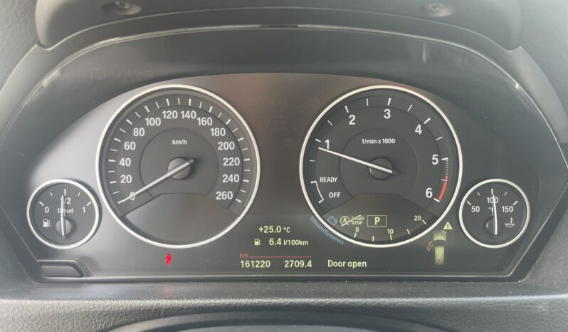 BMW 320d Wagon Automatik xDrive Panorama 2018. full