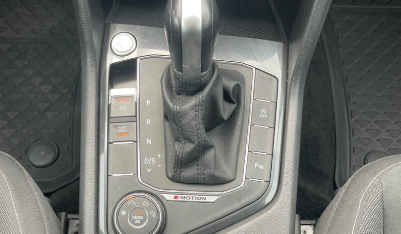 Volkswagen Tiguan R-Line 2.0 TDI 4MOTION Highline 2019. full