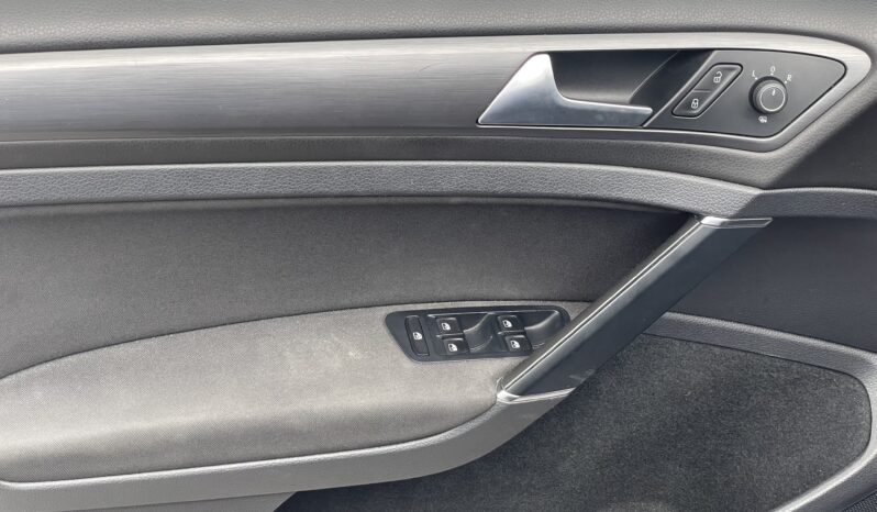 VW Volkswagen Golf 1.6 TDI DSG (Automatik) 2017. full