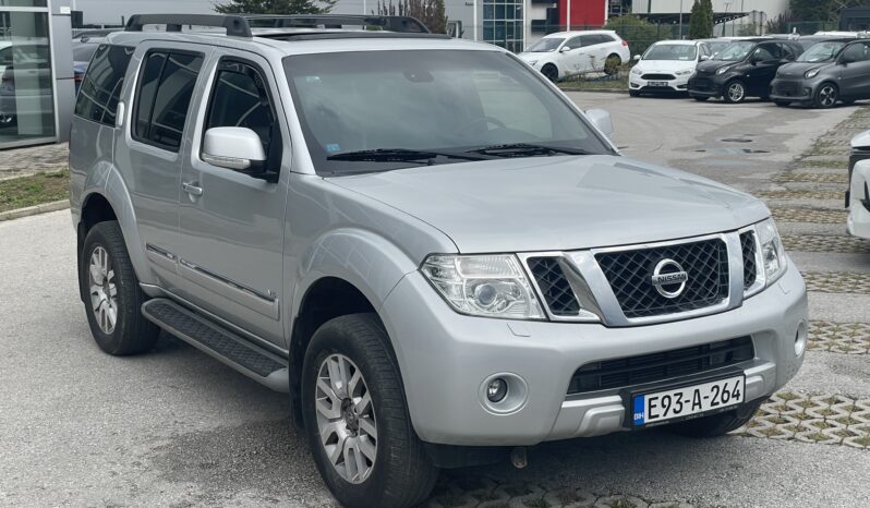 Nissan Pathfinder V6 4X4 Automatik 2014 full