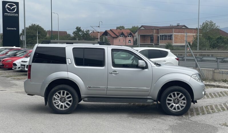Nissan Pathfinder V6 4X4 Automatik 2014 full
