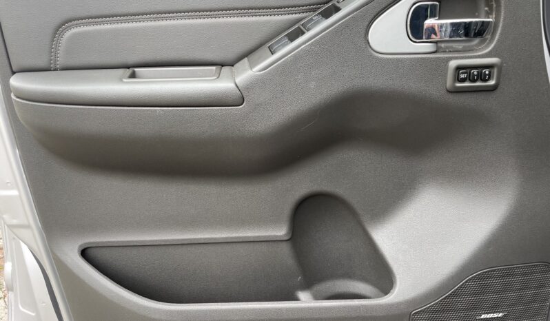 Nissan Pathfinder V6 4X4 Automatik 2014 full