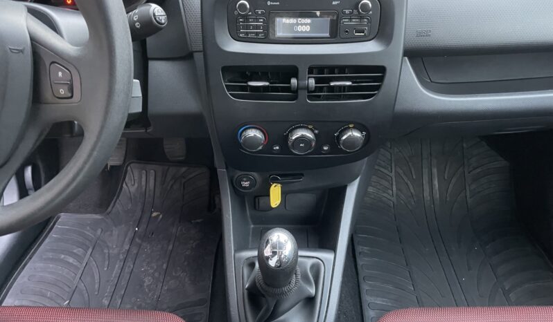 TERETNO: Renault Clio 1.5 dCi full